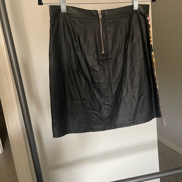 Forever 21 sequin pleather skirt - Picture 2 of 3